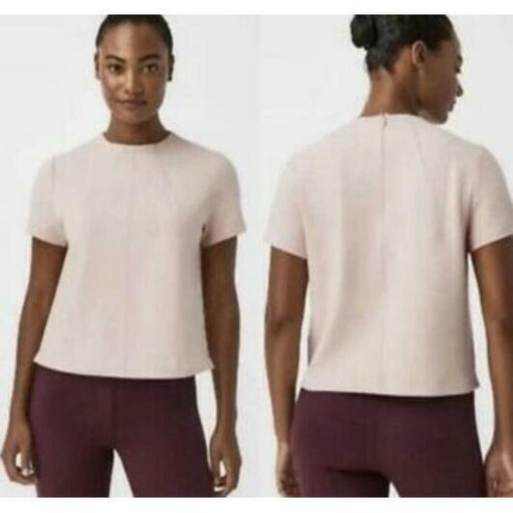 SPANX Women's Funnel Top Pale Pink Short Sleeve M NWT - Picture 2 of 4
